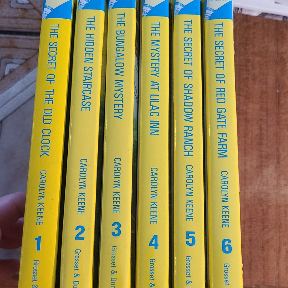 Nancy DREW By Carolyn Keene Book Lot Of First 5 Books & Nancy Drew Book EUC